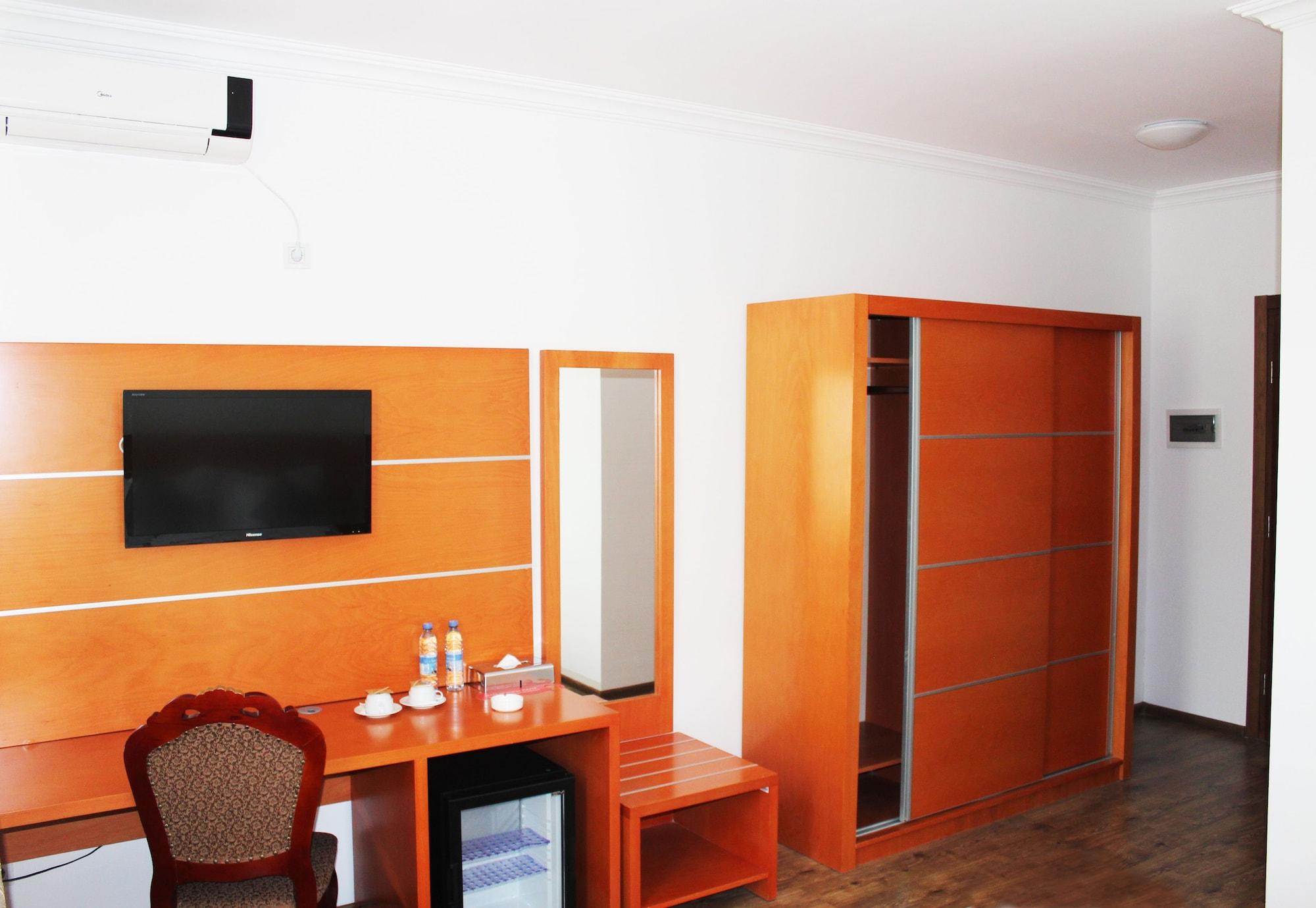 Dormitory Hualing Тбилиси Экстерьер фото