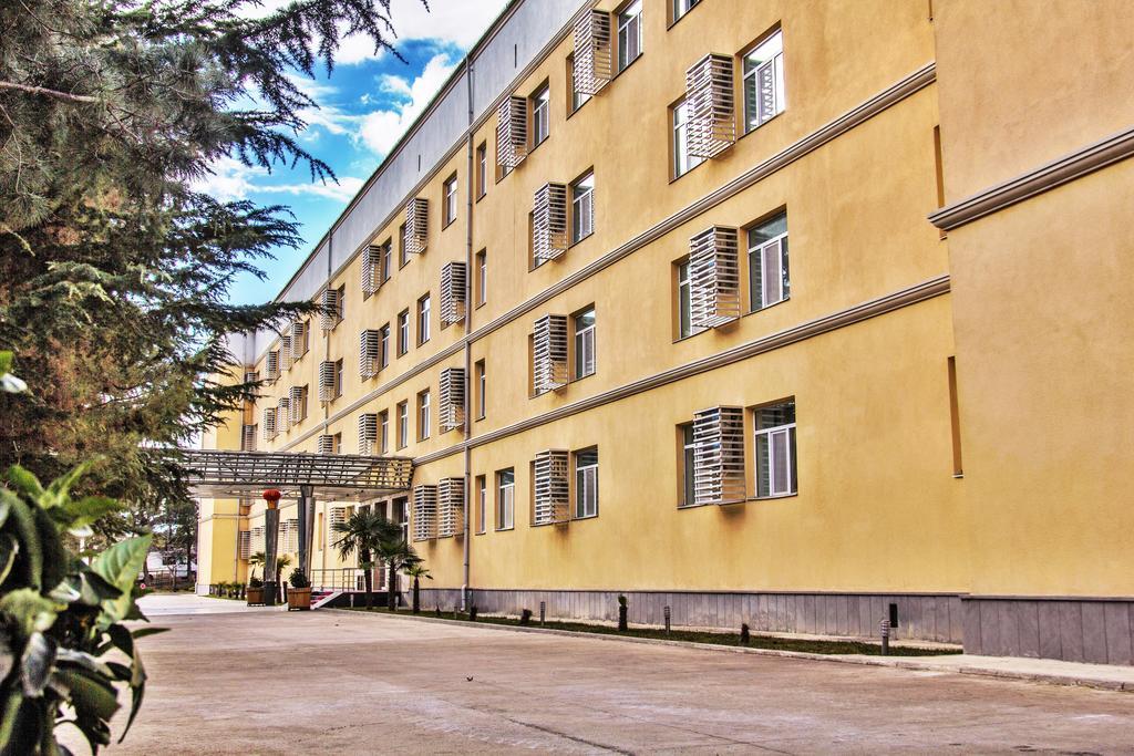 Dormitory Hualing Тбилиси Экстерьер фото
