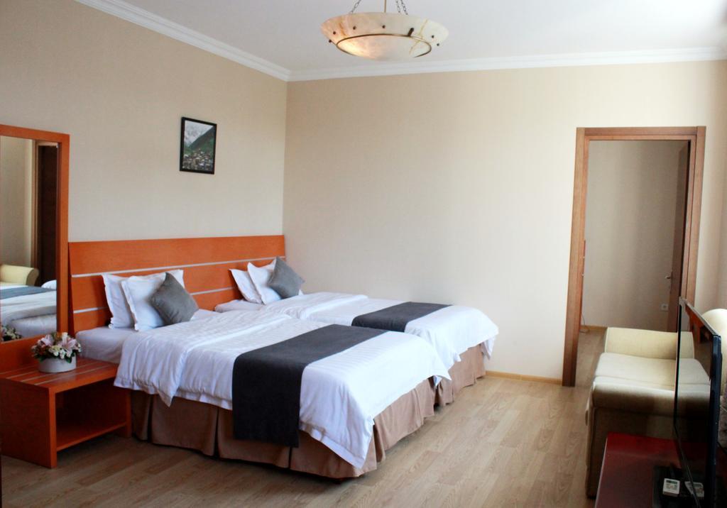 Dormitory Hualing Тбилиси Экстерьер фото