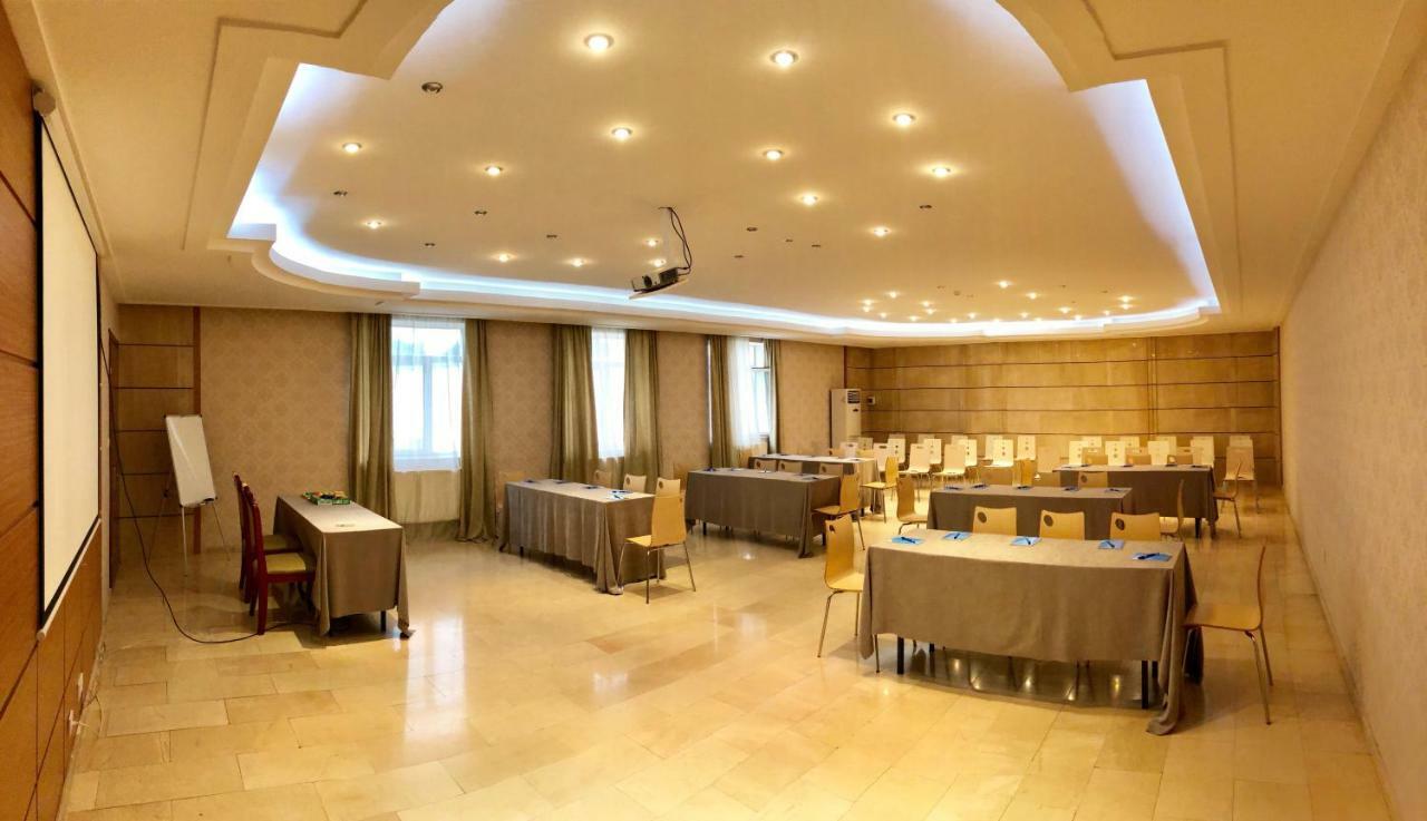 Dormitory Hualing Тбилиси Экстерьер фото