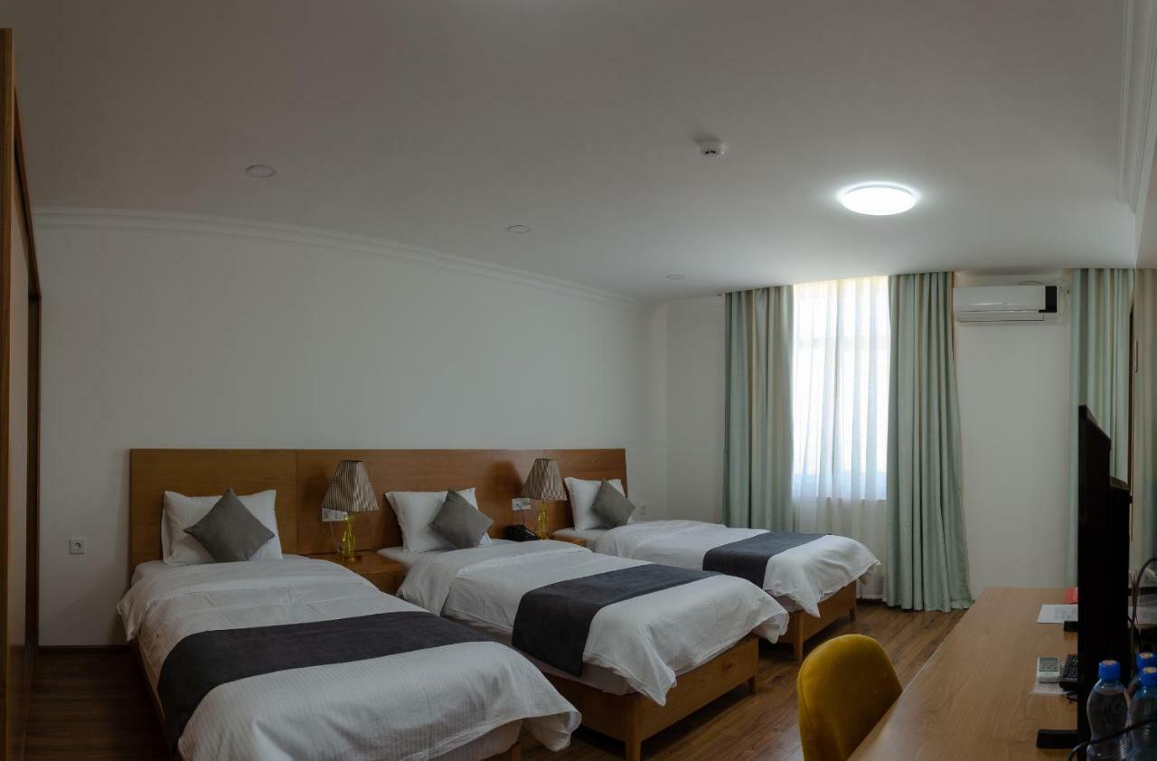 Dormitory Hualing Тбилиси Экстерьер фото