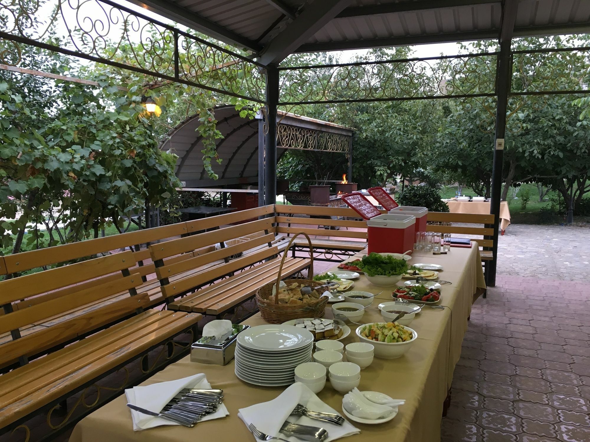 Dormitory Hualing Тбилиси Экстерьер фото